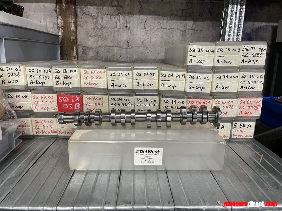 spyker-gt2-audi-v8-engine-and-parts