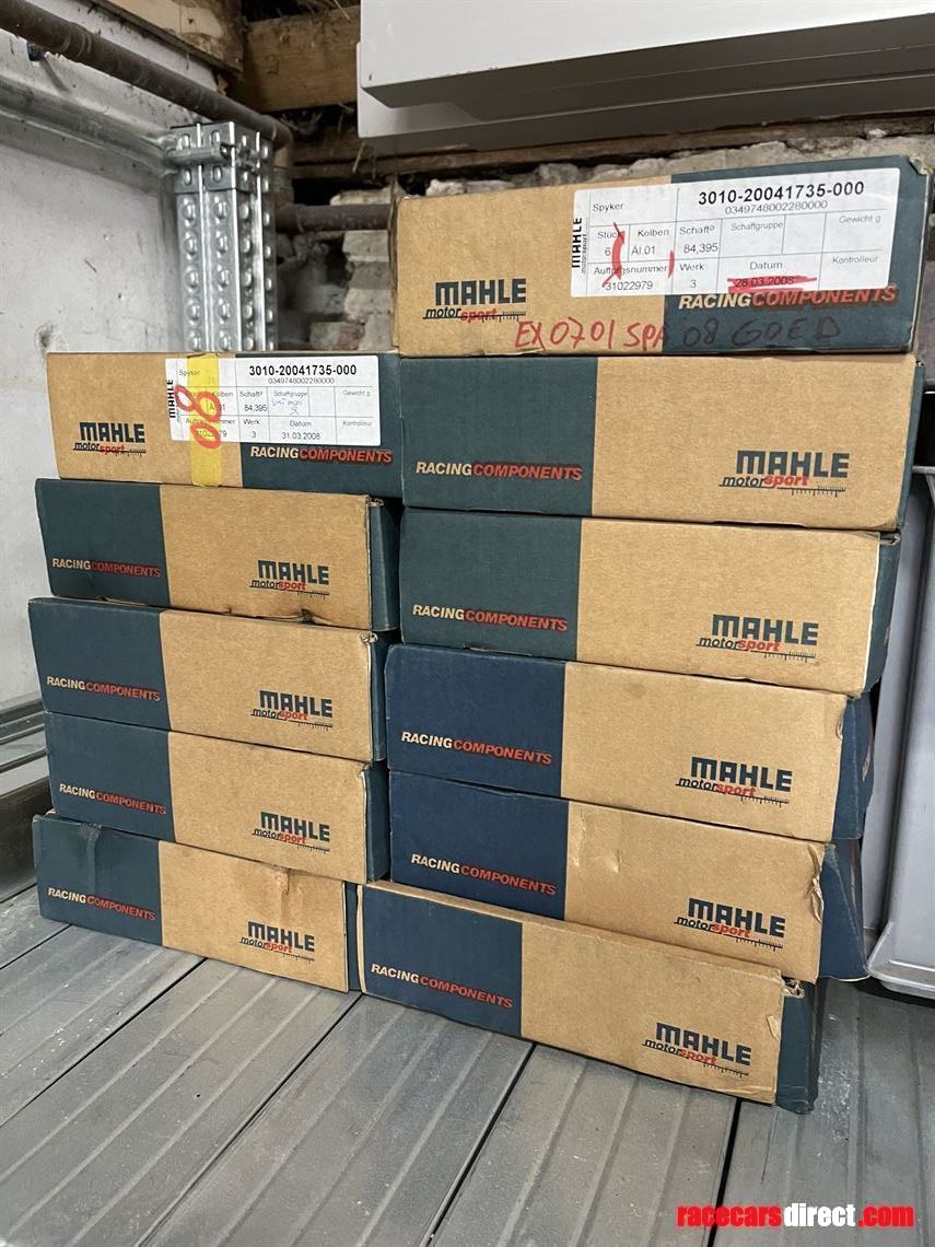 spyker-gt2-audi-v8-engine-and-parts