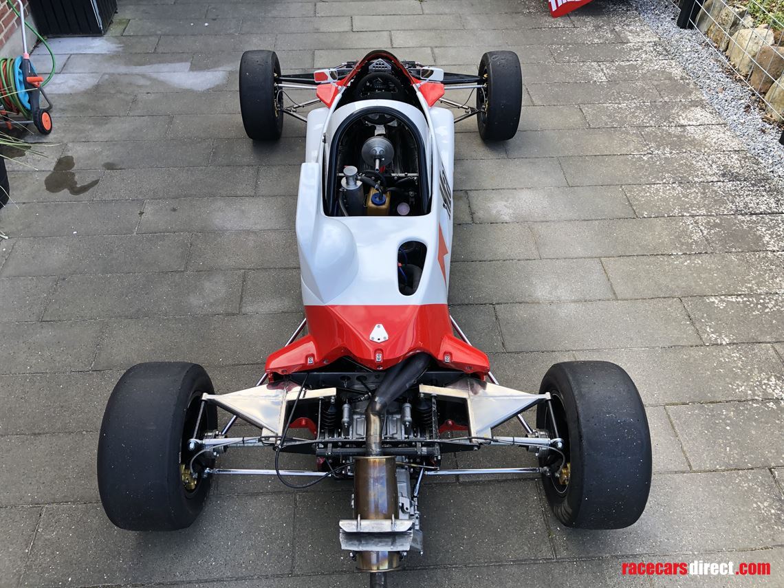reynard-86sf-ff2000