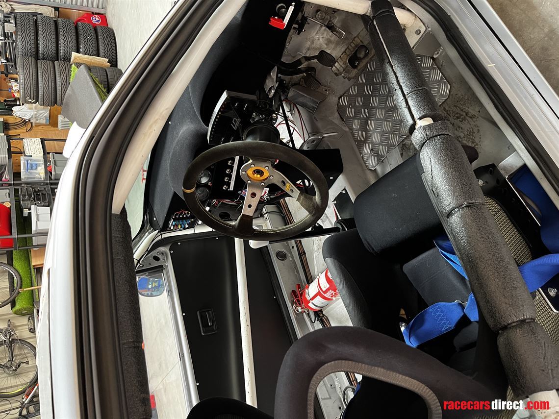 peugeot-106-gti-race-car