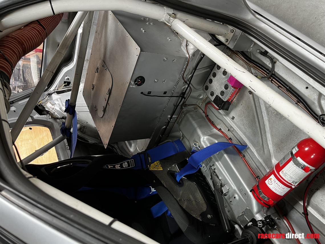 peugeot-106-gti-race-car