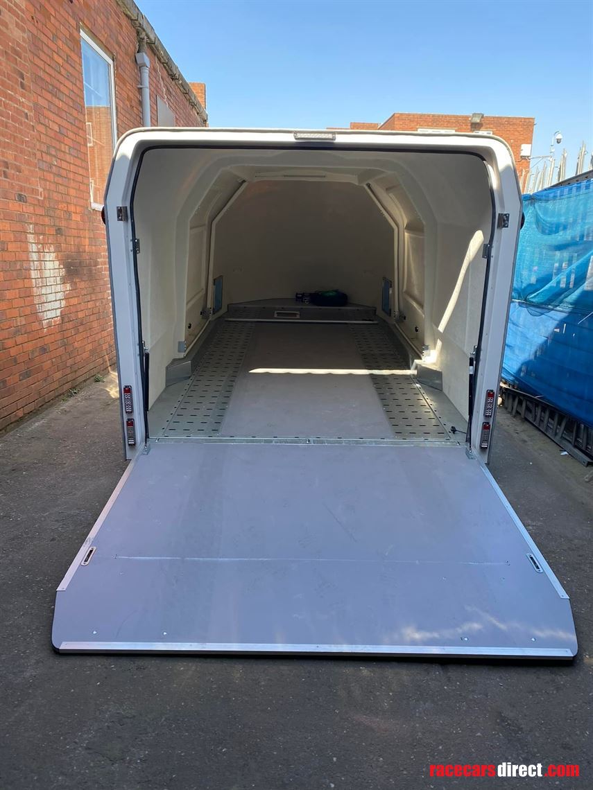 velocity-iq-eco-trailer