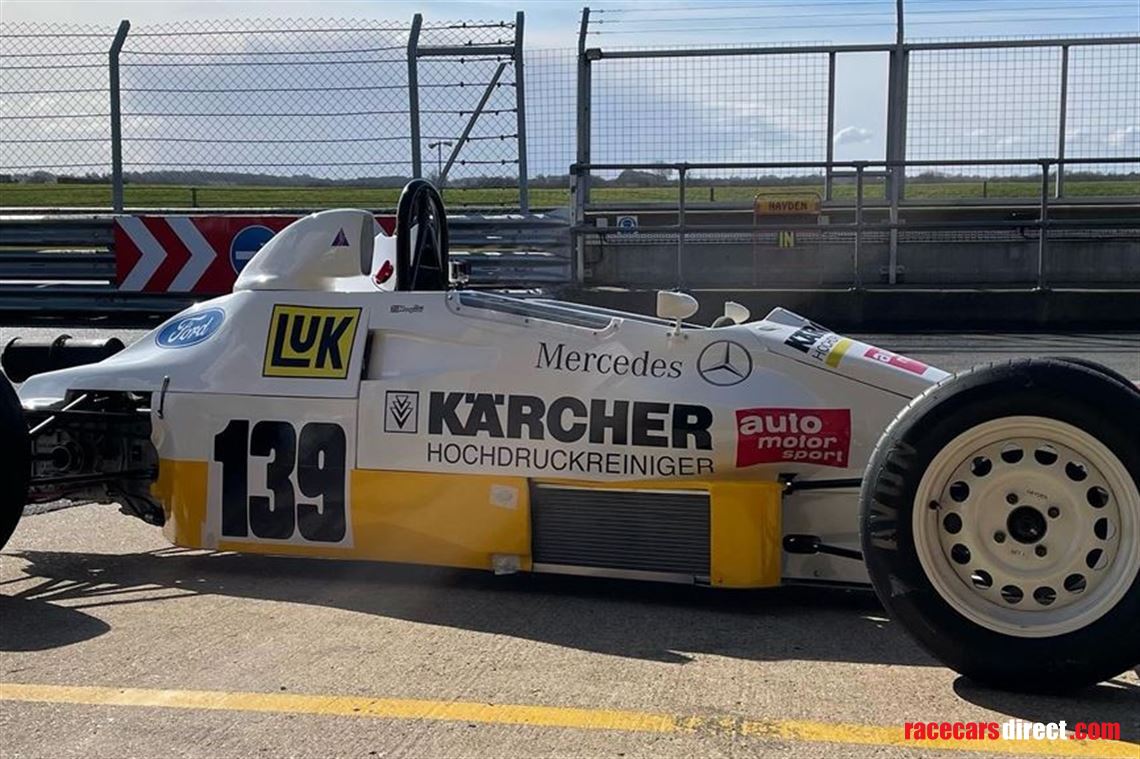 formula-ford-1600-van-dieman-rf90