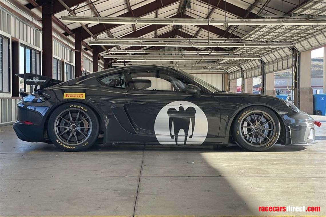 porsche-cayman-718-gt4