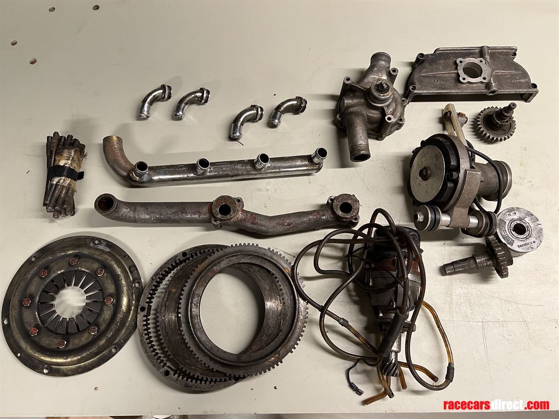 original-cosworth-fva-engine-disassembled
