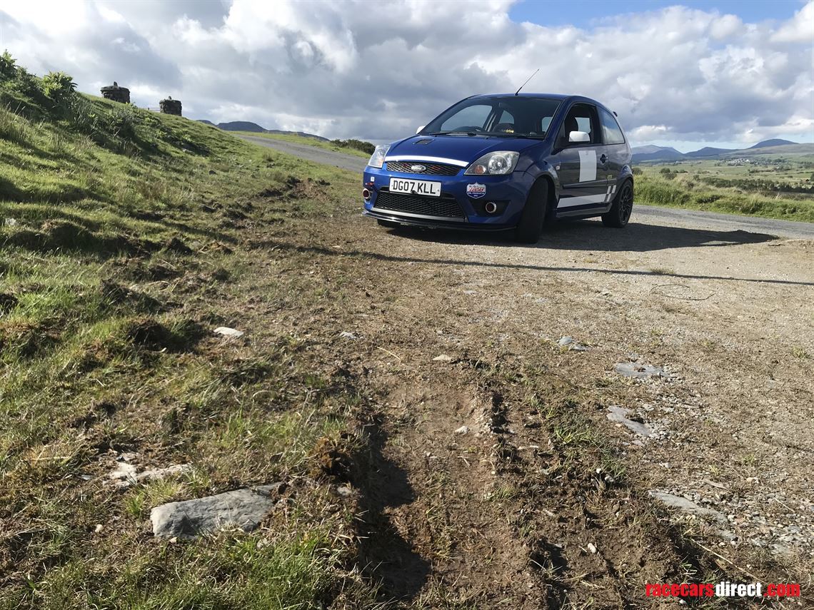 ford-fiesta-st-class-1b-winning-hill-climb-ca