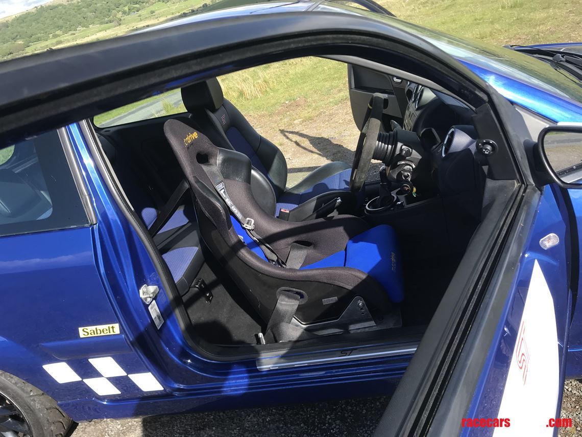 ford-fiesta-st-class-1b-winning-hill-climb-ca