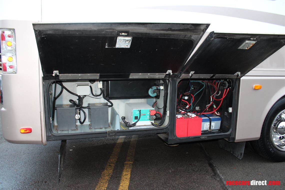 monaco-diplomat-2003-diesel-pusher---39-feet