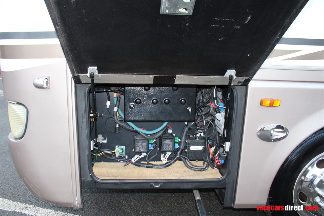 monaco-diplomat-2003-diesel-pusher---39-feet