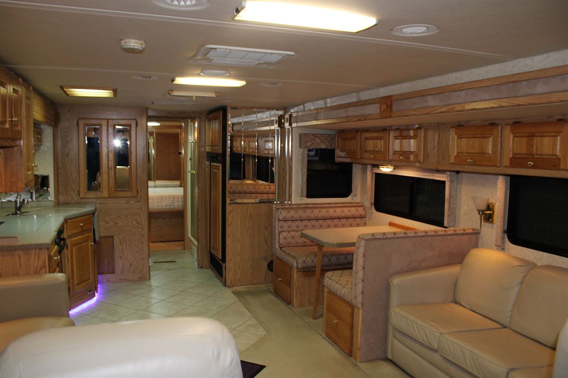 monaco-diplomat-2003-diesel-pusher---39-feet