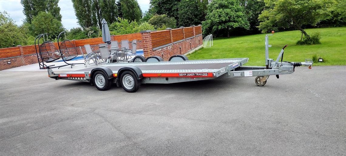 brian-james-a4-transporter-fantastic-conditio