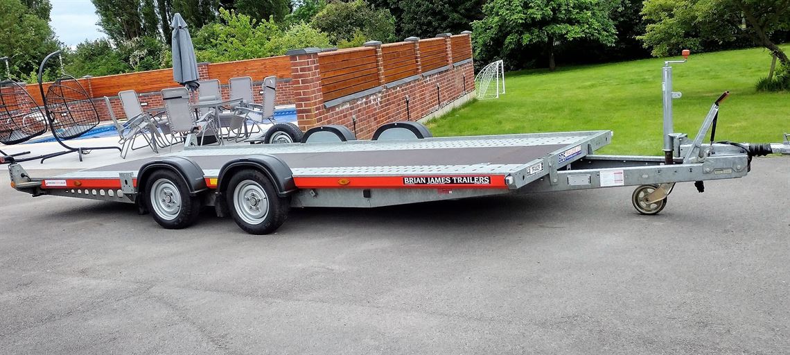 brian-james-a4-transporter-fantastic-conditio