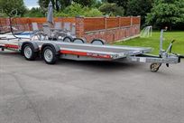 brian-james-a4-transporter-fantastic-conditio