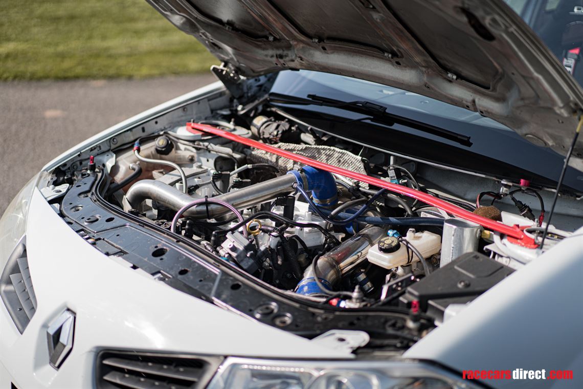 renault-megane-r26-f1-racecar-trackday-car