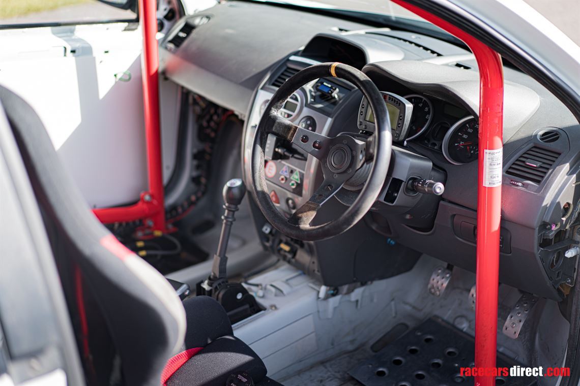 renault-megane-r26-f1-racecar-trackday-car