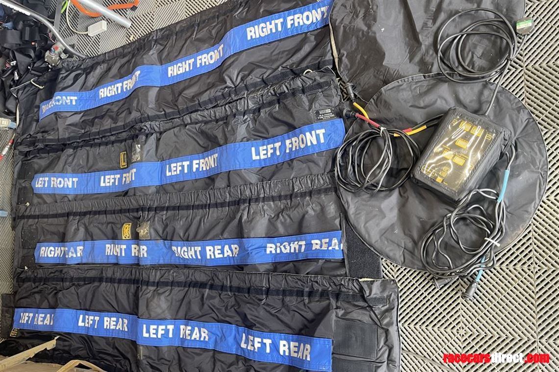 ma-horne-controlled-tyre-warmers