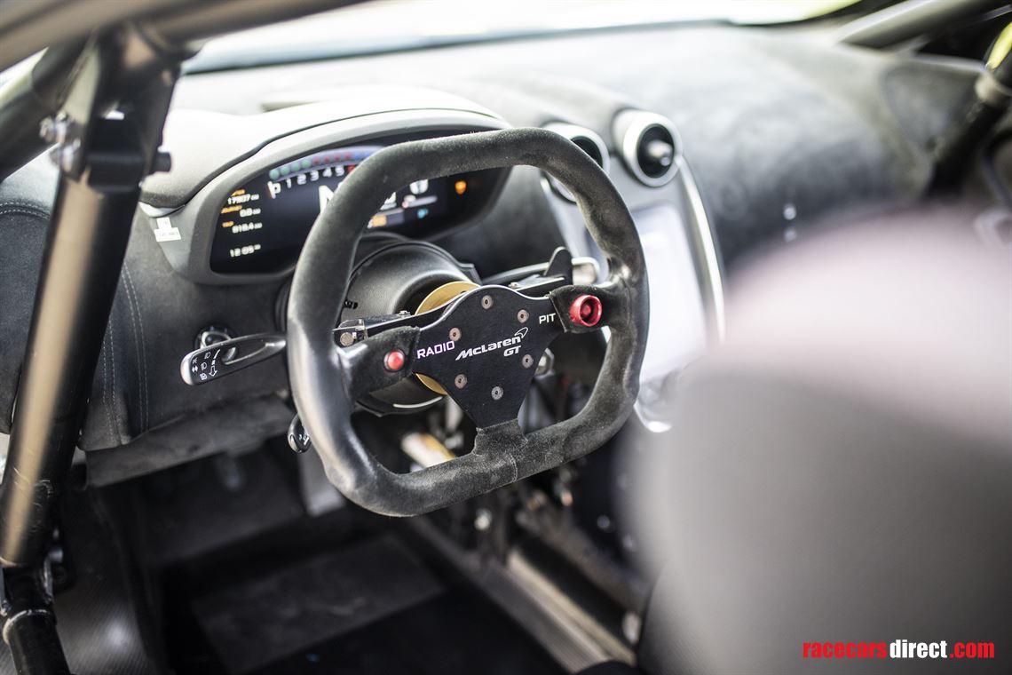 mclaren-570s-gt4-2017---65000