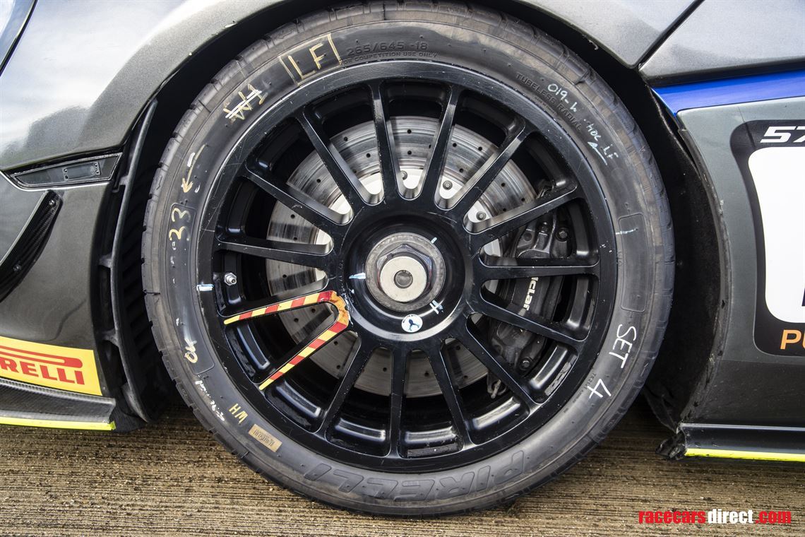 mclaren-570s-gt4-2017---65000