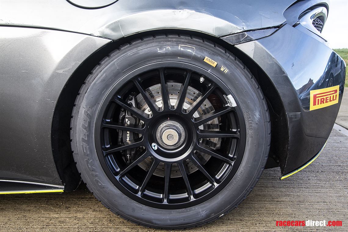 mclaren-570s-gt4-2017---65000