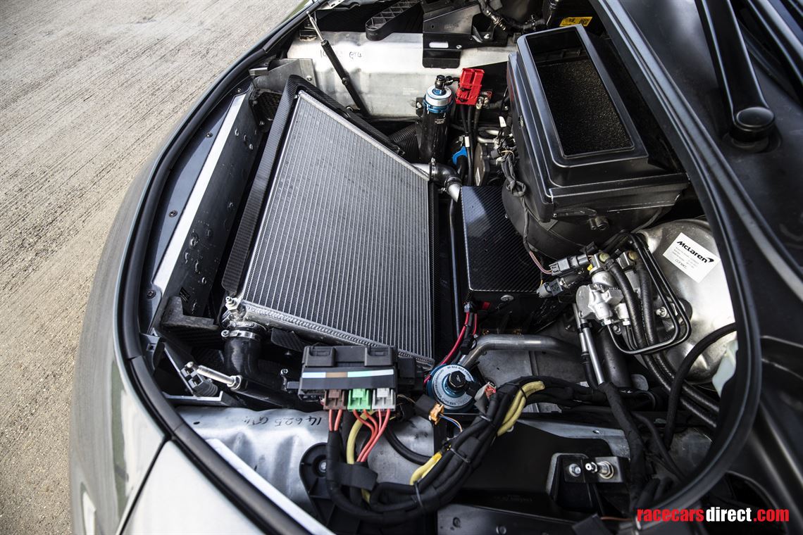 mclaren-570s-gt4-2017---65000