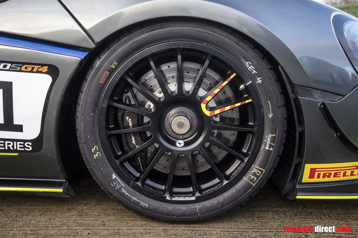 mclaren-570s-gt4-2017---65000
