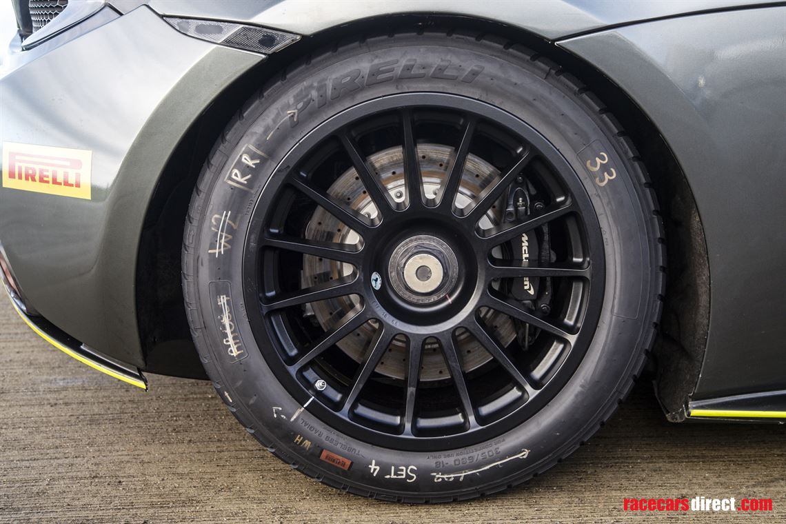 mclaren-570s-gt4-2017---65000