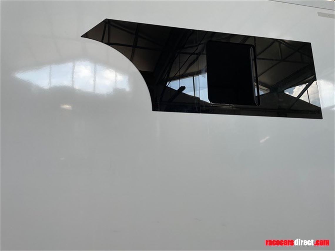 turatello-sr320-race-trailer