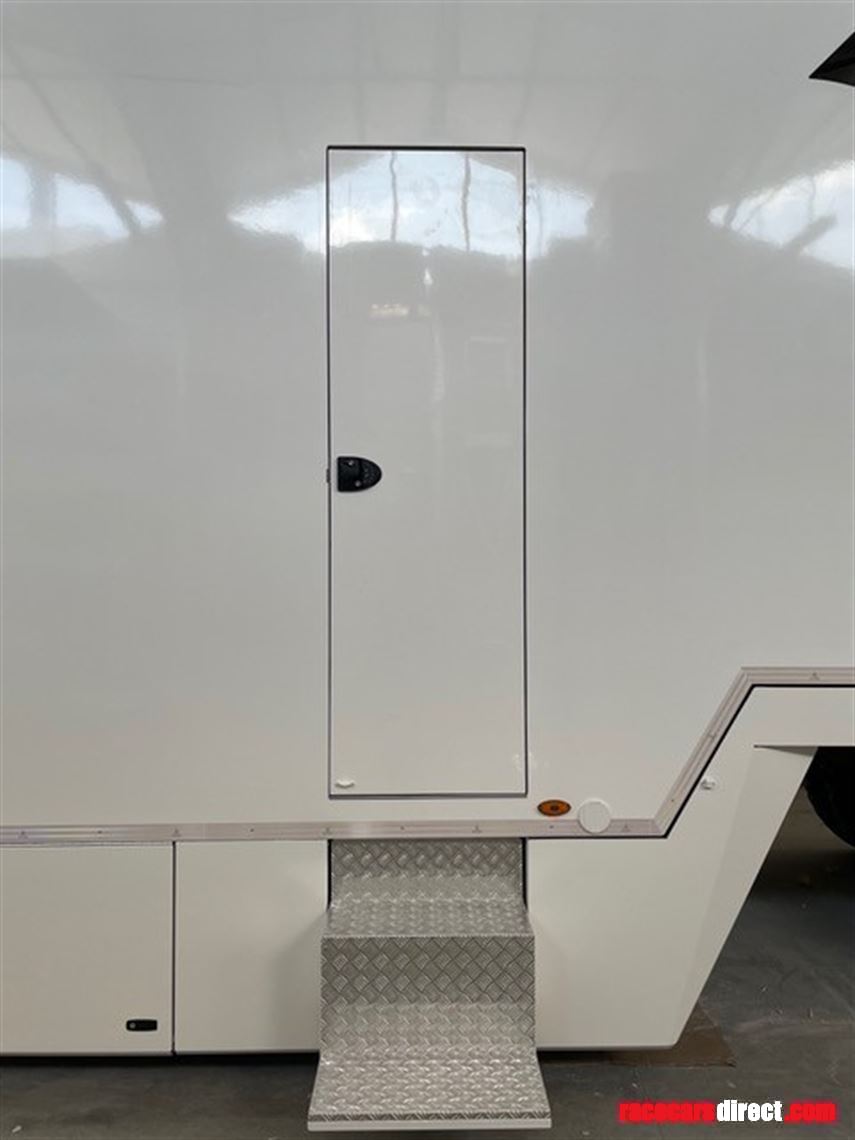 turatello-sr320-race-trailer