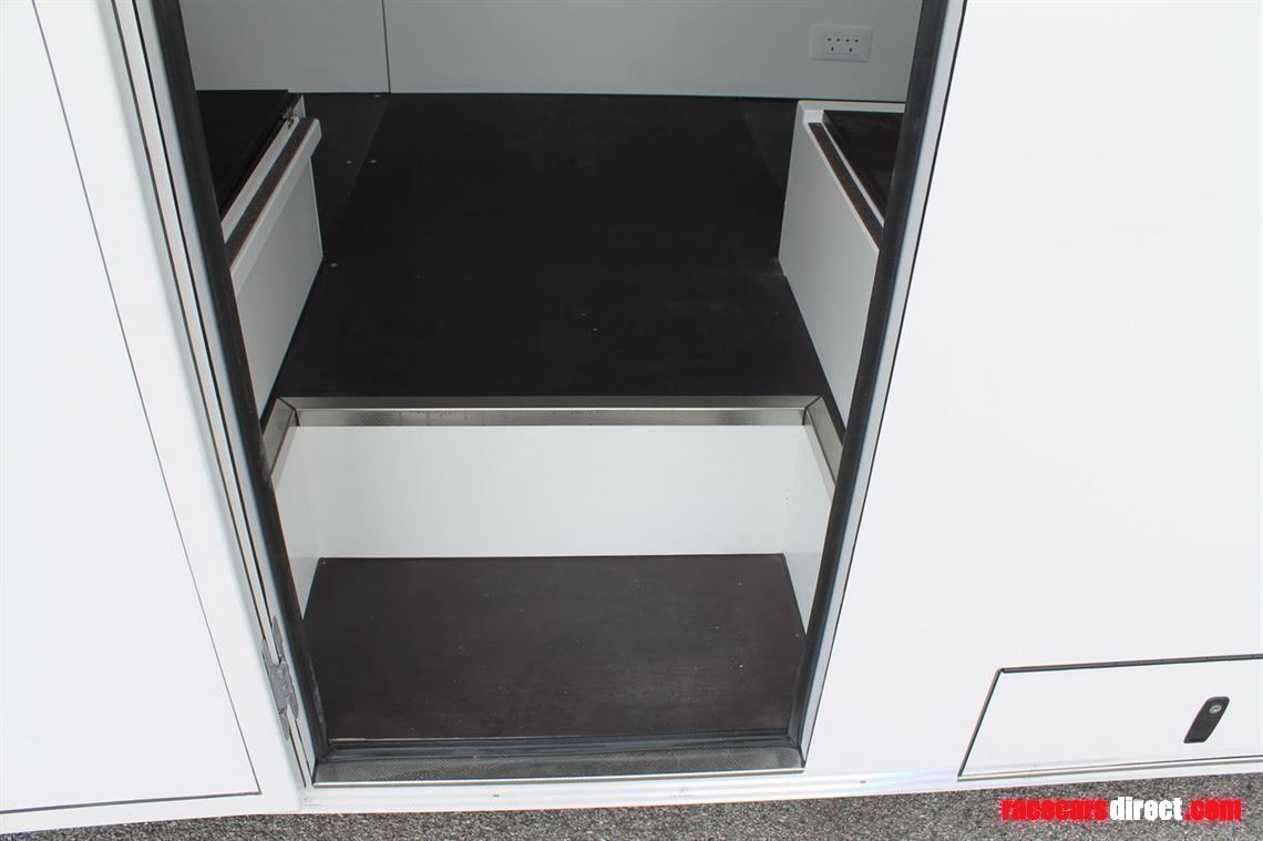 turatello-sr320-race-trailer