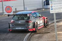 volskwagen-golf-gti-tcr-sequential