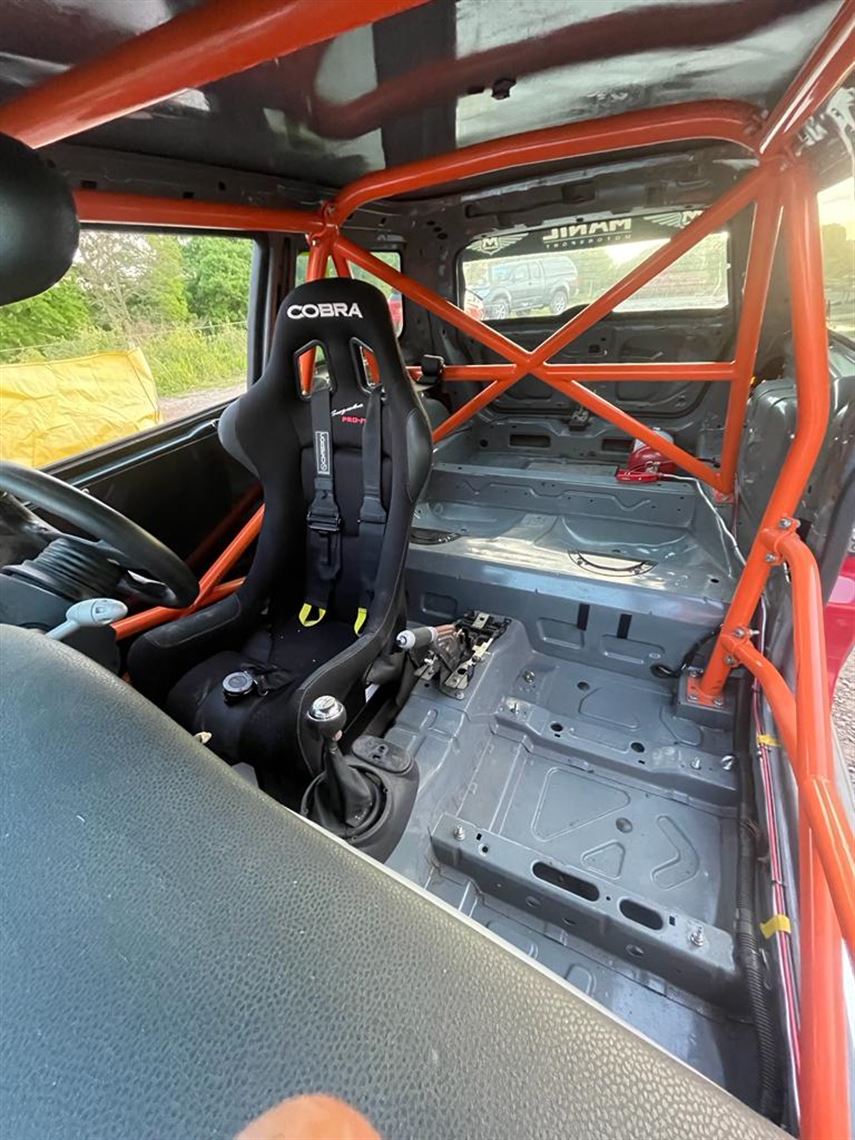 mini-challenge-trophy-car