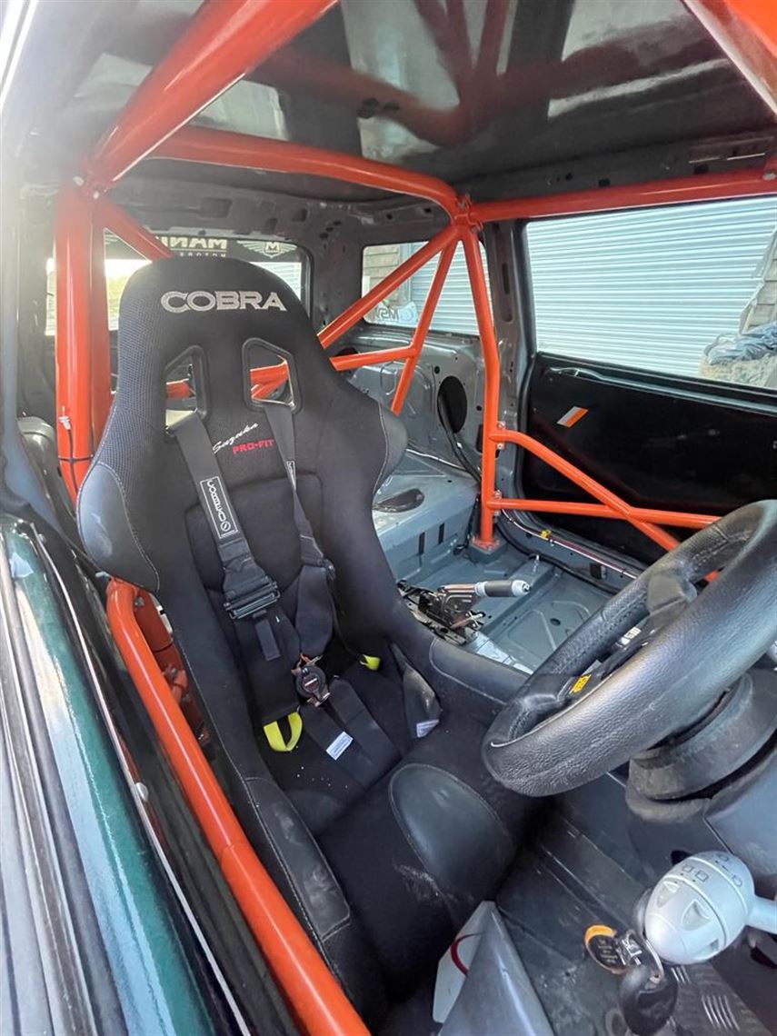 mini-challenge-trophy-car