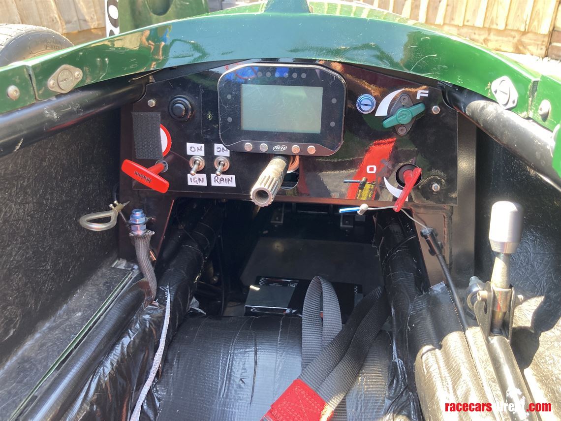 ray-gr14-formula-ford