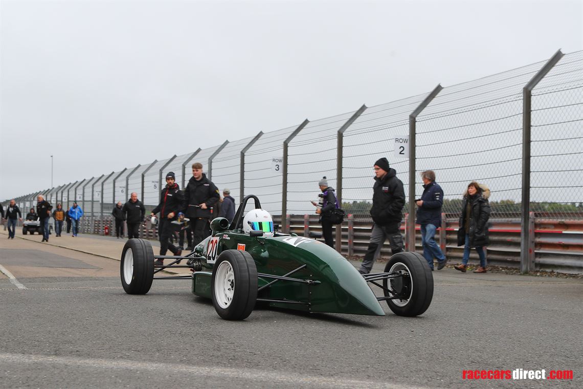 ray-gr14-formula-ford