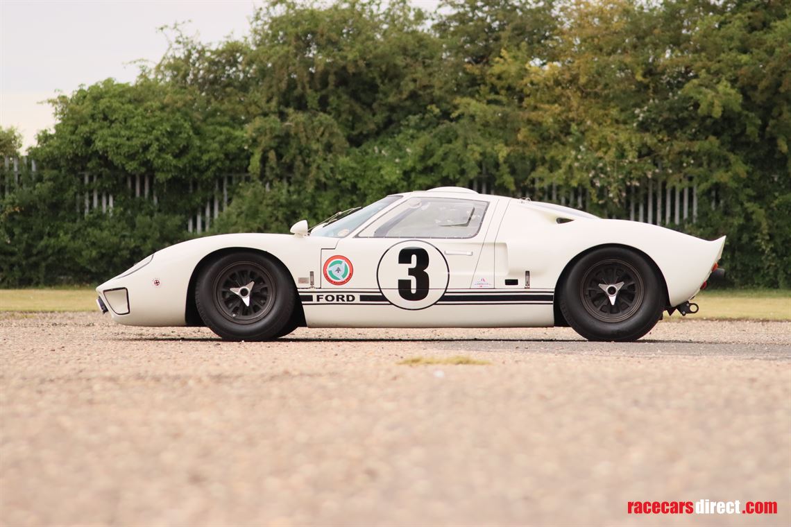 1965-ford-gt40-gel-010