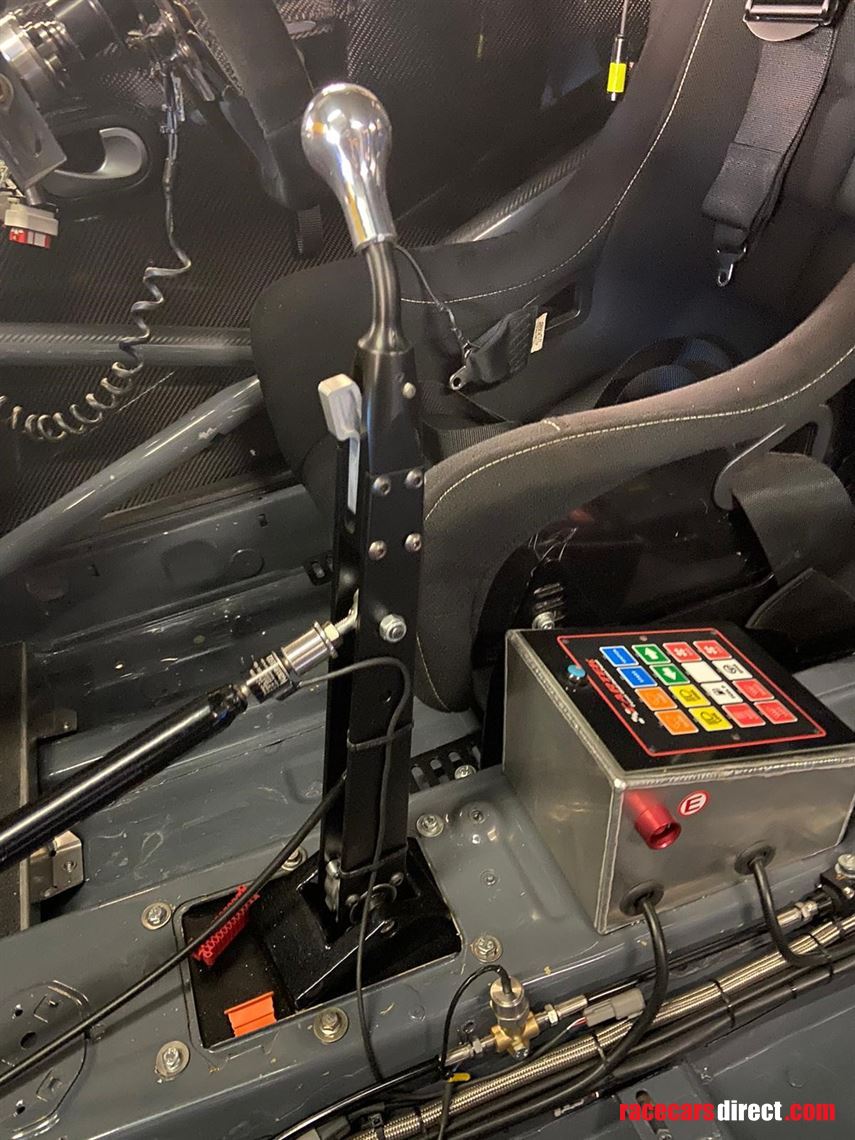 clio-cup-race-car-sold-sold-sold