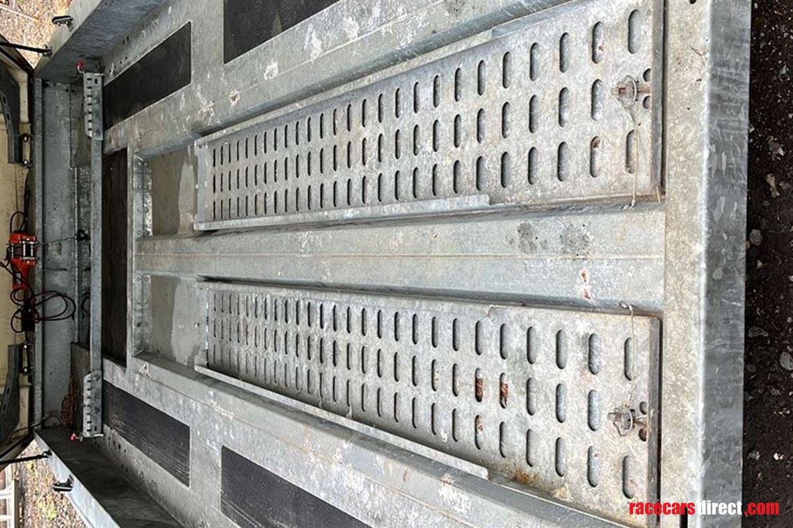 brian-james-race-shuttle-2