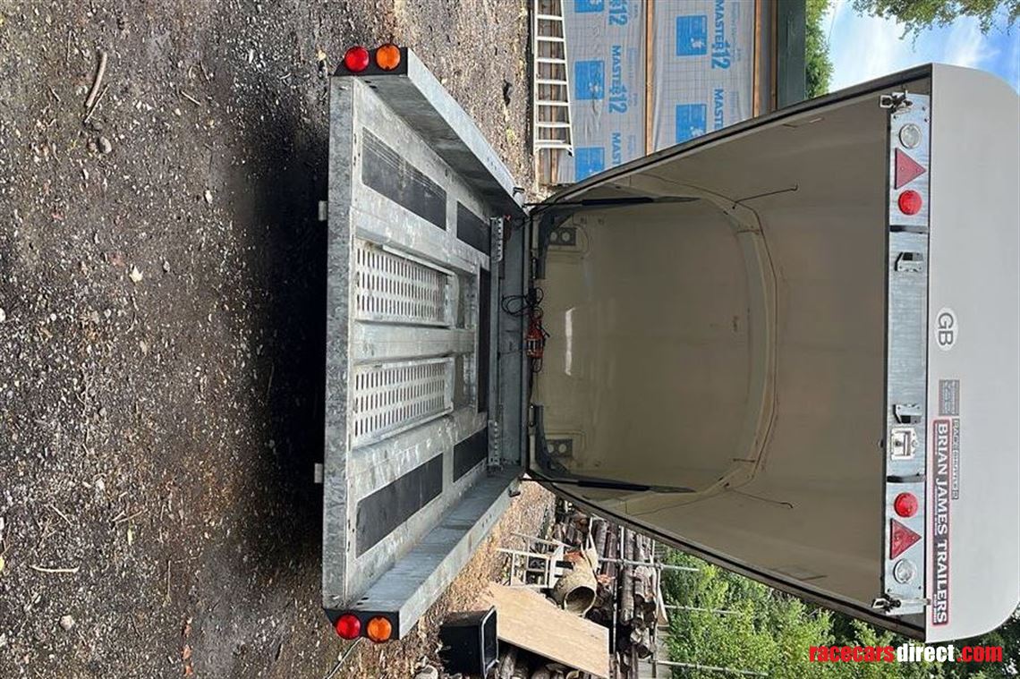 brian-james-race-shuttle-2