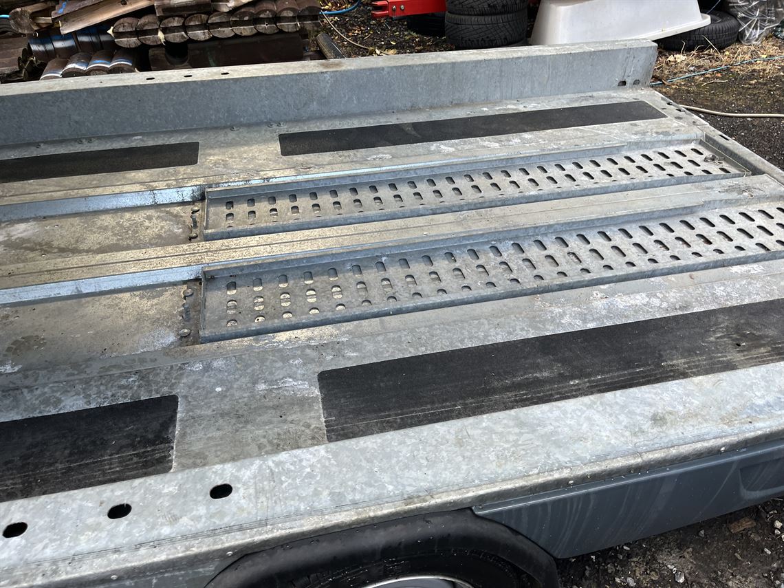 brian-james-race-shuttle-2