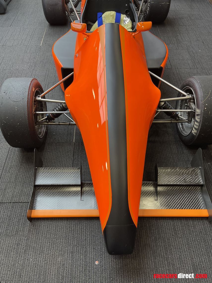 formula-f1000-jedi-race-car