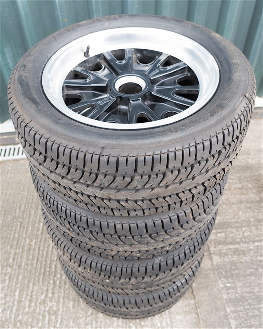 full-set-of-autokraft-cobra-wheels-and-goodye