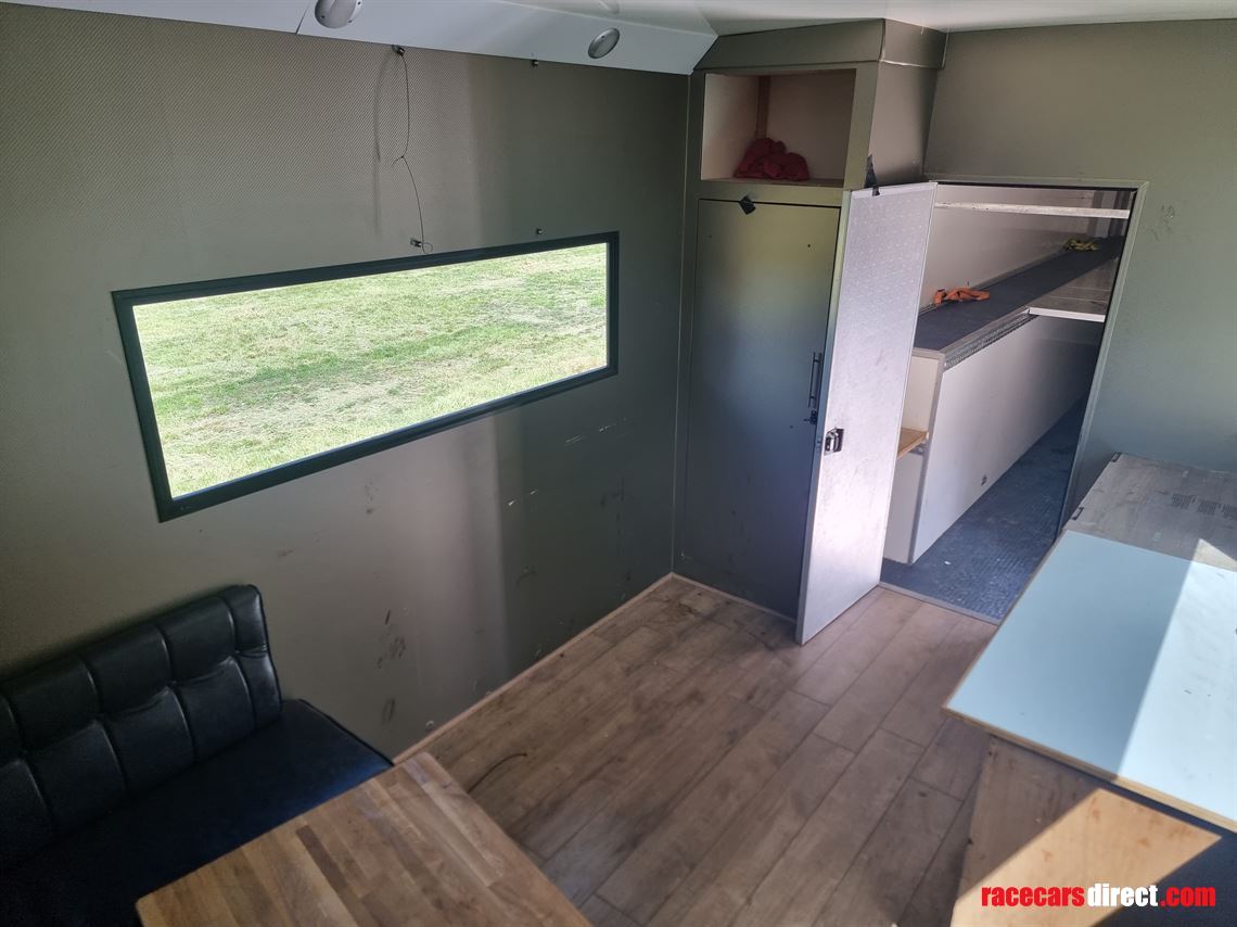 race-transport-trailer