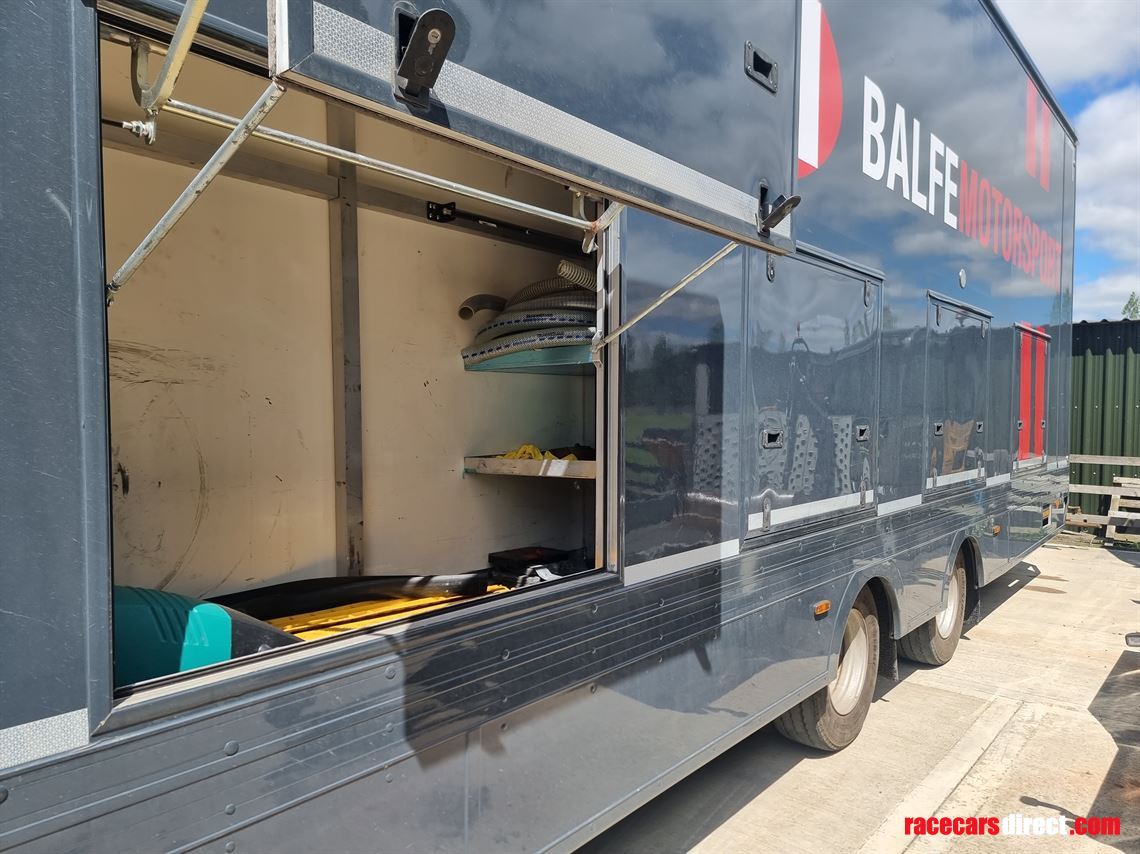 race-transport-trailer