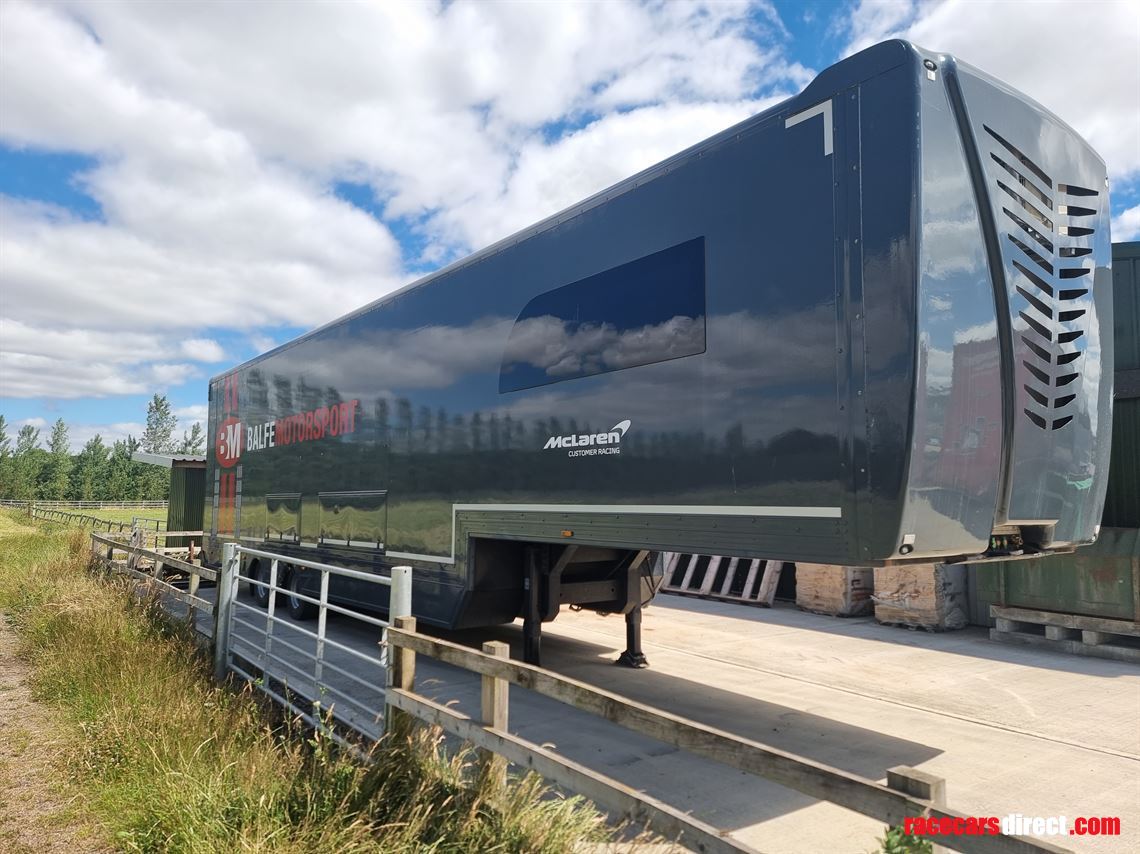 race-transport-trailer