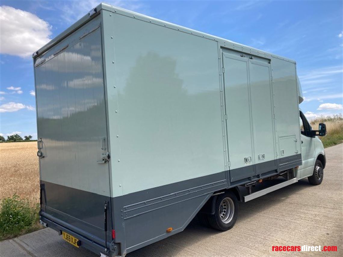 mercedes-sprinter-516-cdi-race-car-transporte