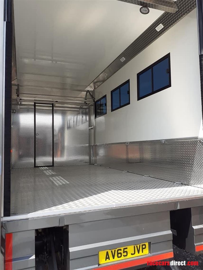 daf-lf55-16t-race-transporter