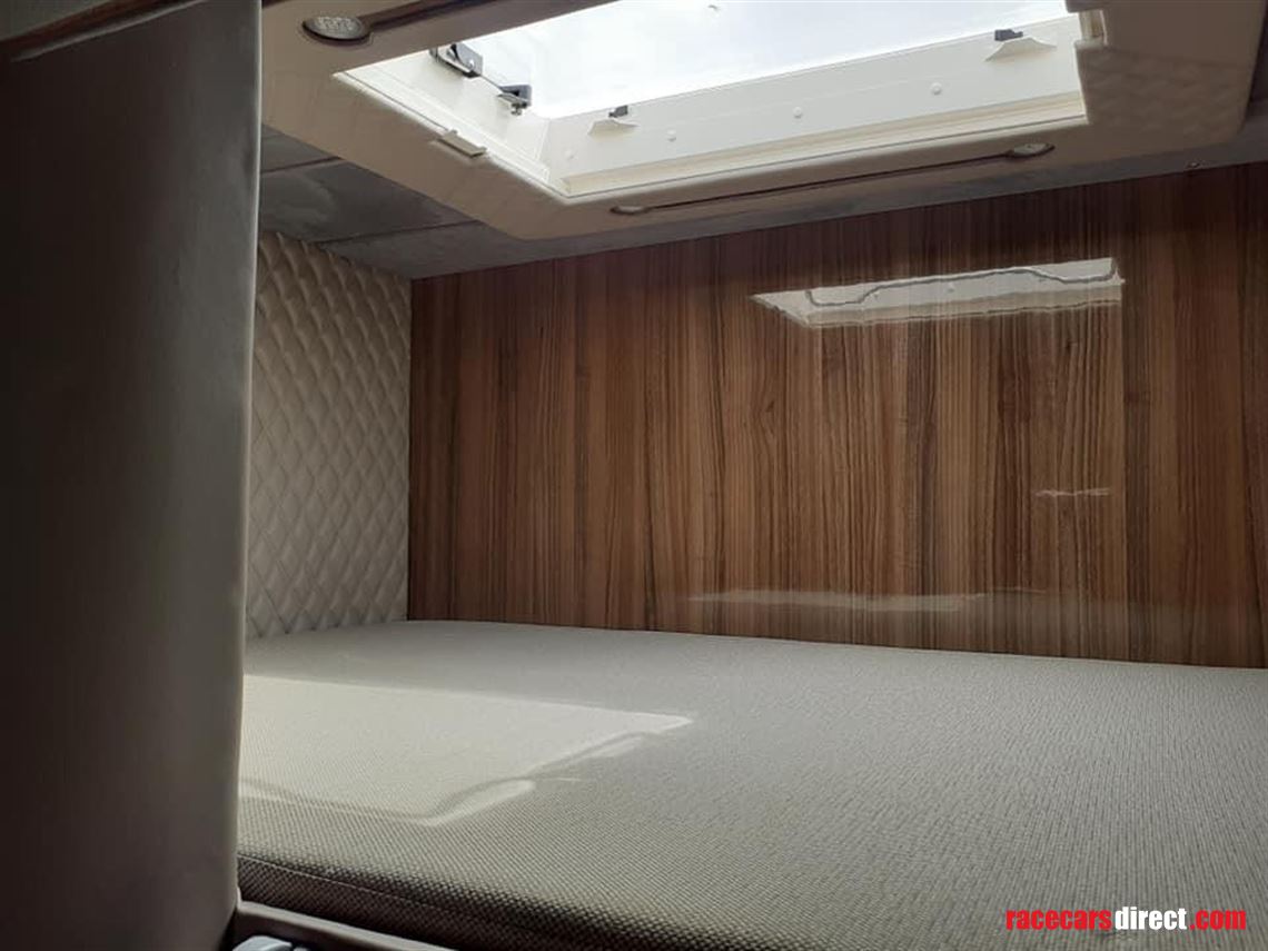 daf-lf55-16t-race-transporter