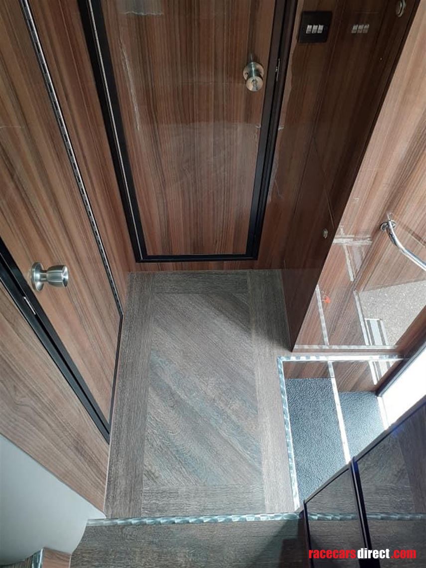 daf-lf55-16t-race-transporter