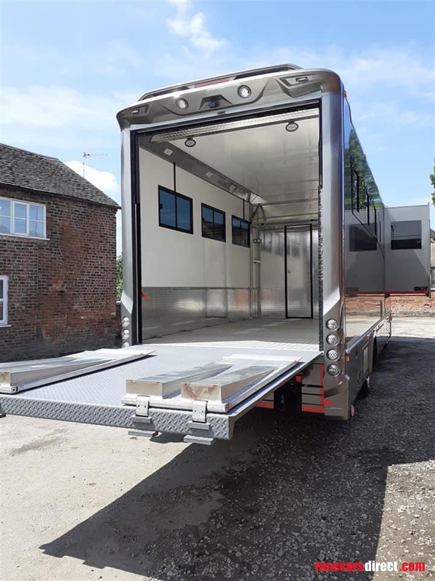 daf-lf55-16t-race-transporter