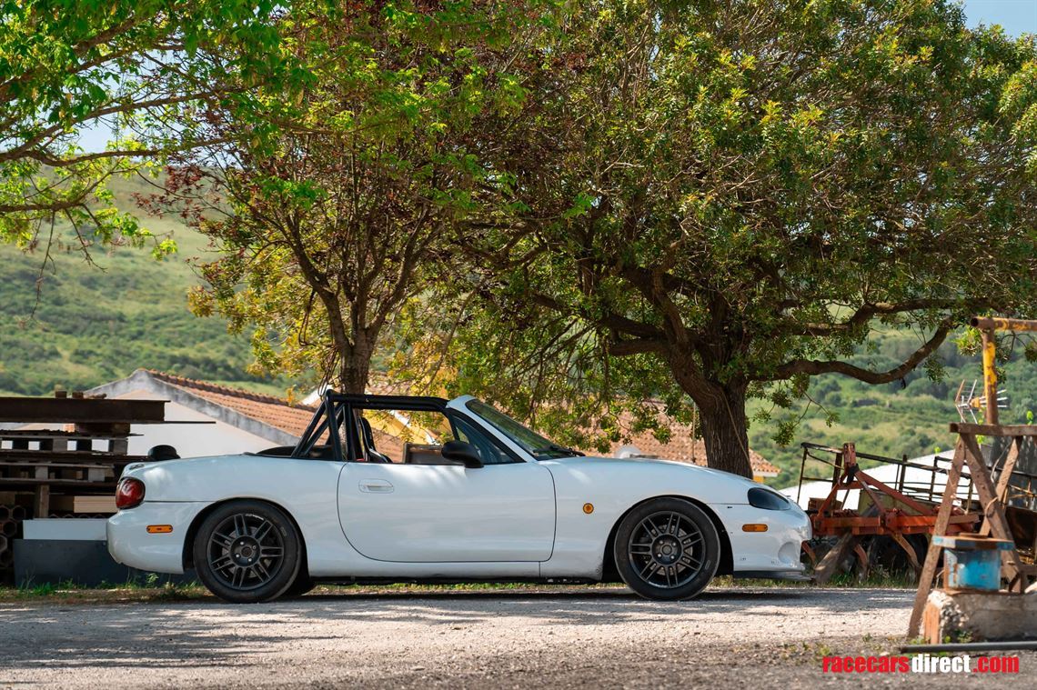 mazda-mx-5-nb-18-trophy-race-car